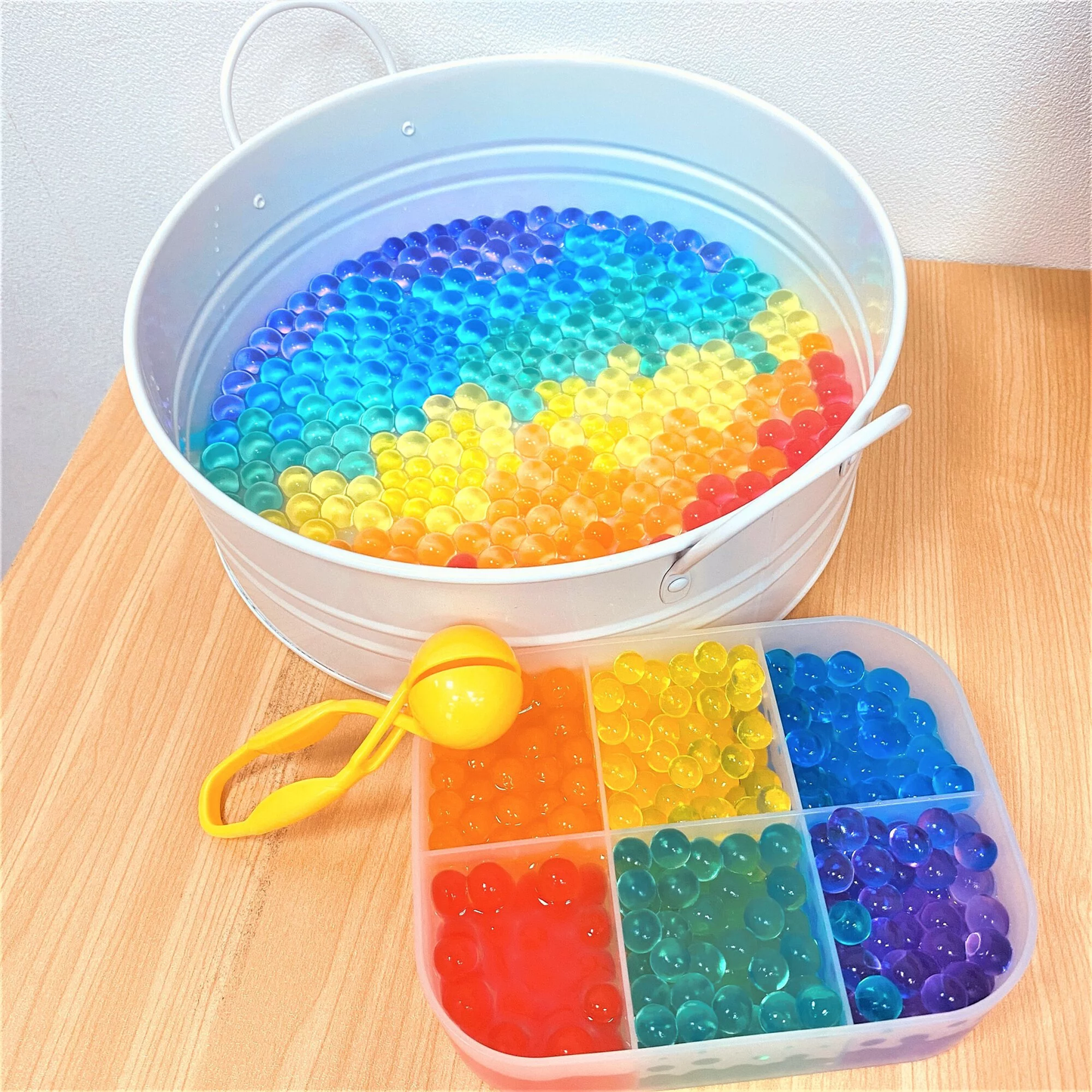 Curios - Rainbow Waterbeads